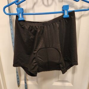 Ohuhu bike shorts size L nwt